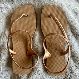 Havaianas Women's Flash Urban Flip Flop Sandal Ankle Strap - Gold 41-42 US 11/12